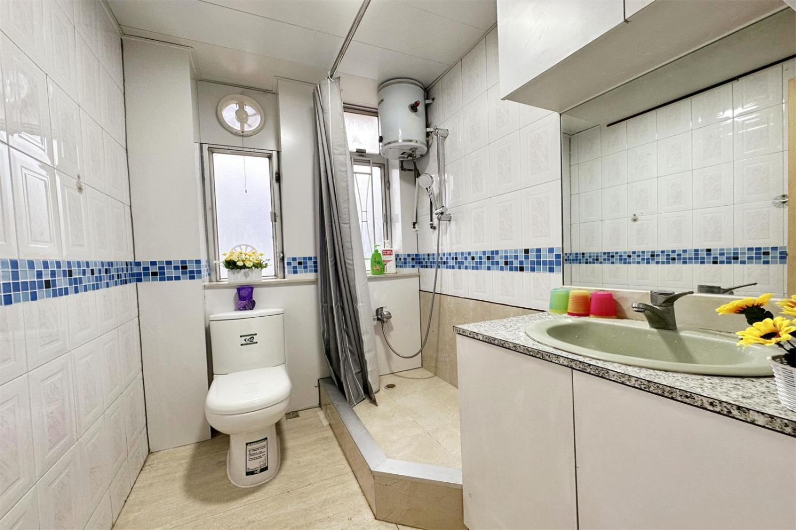 Fantastic Queen Beds, 4Rms Beside Mtr Grand 14Ppls 2 Bathrm Хонконг Екстериор снимка